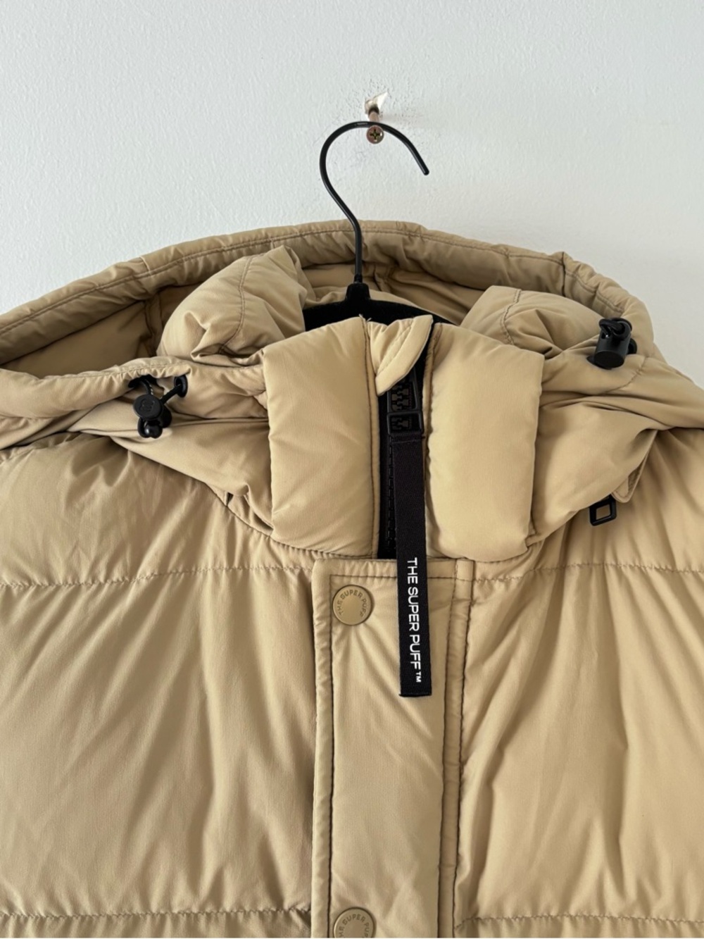 The Super Puff Vest cliMATTE Water Repellent Wind Resistant Puffer Aritzia - Picture 4 of 8